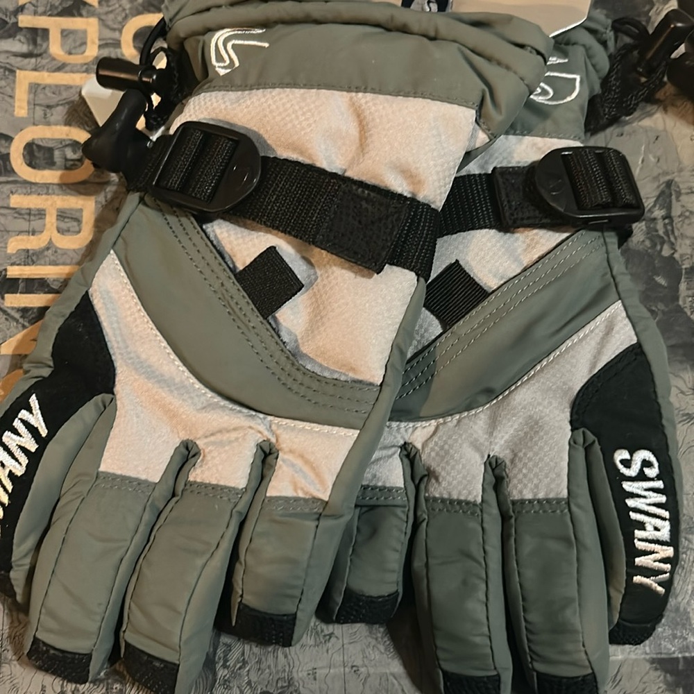 Youth performance winter gloves